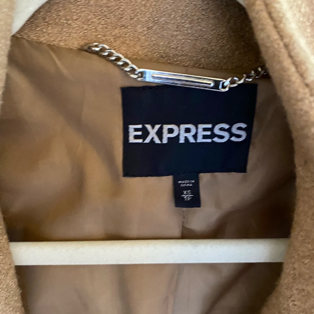 Express Coat - Picture 8 of 12